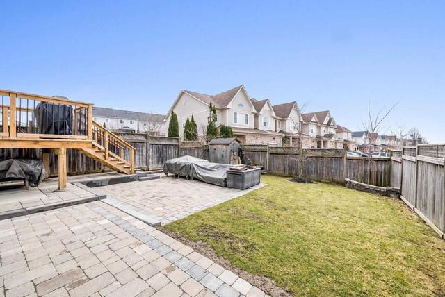 168 Kirkland Pl, House attached with 3 bedrooms, 4 bathrooms and 5 parking in Whitby ON | Image 35