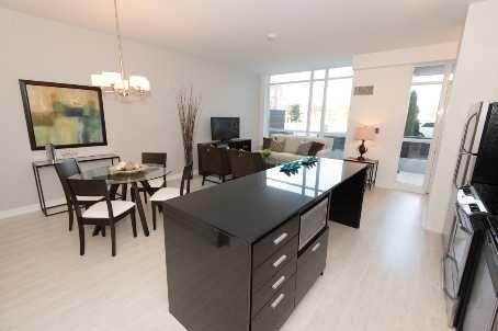 Th01 - 29 Singer Crt, Condo with 2 bedrooms, 3 bathrooms and 1 parking in Toronto ON | Image 6