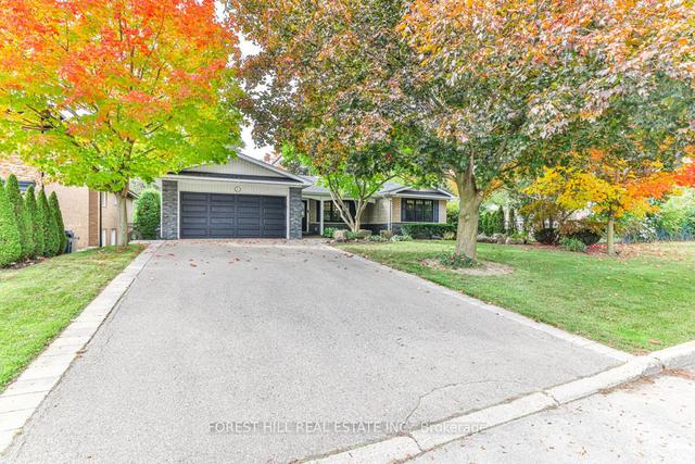 42 Heathview Ave, House detached with 4 bedrooms, 3 bathrooms and 6 parking in Toronto ON | Image 1