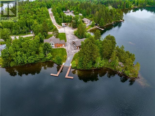 3251 E Hanmer Lake Road, House detached with 5 bedrooms, 2 bathrooms and null parking in Greater Sudbury ON | Image 1
