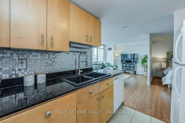 2106 - 397 Front St W, Condo with 1 bedrooms, 1 bathrooms and 1 parking in Toronto ON | Image 6