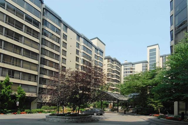102 - 195 St Patrick St, Condo with 2 bedrooms, 2 bathrooms and 1 parking in Toronto ON | Image 12