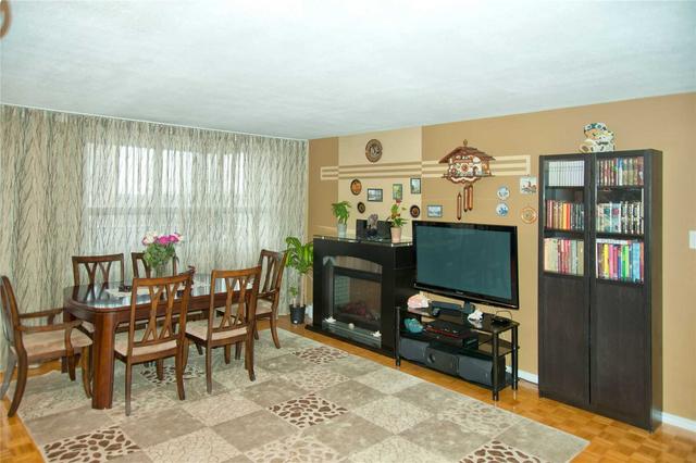 1011 - 15 La Rose Ave, Condo with 3 bedrooms, 2 bathrooms and 2 parking in Toronto ON | Image 10