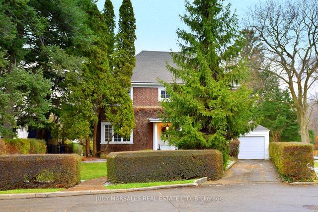 11 Forsyth Pl, House detached with 5 bedrooms, 4 bathrooms and 3 parking in Hamilton ON | Image 12