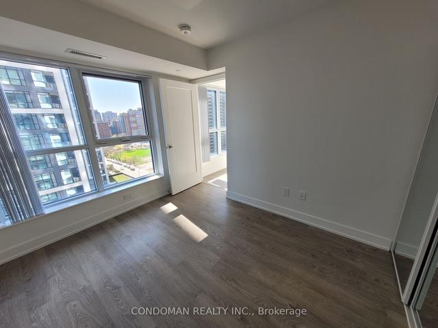 1331 - 5 Mabelle Ave, Condo with 1 bedrooms, 1 bathrooms and 1 parking in Toronto ON | Image 7