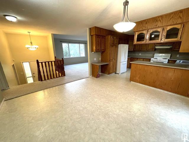 4016 41 Avenue, House detached with 5 bedrooms, 3 bathrooms and null parking in Bonnyville AB | Image 6