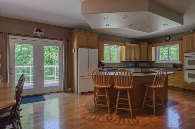 1181 Allenford Rd, House detached with 3 bedrooms, 4 bathrooms and 13 parking in South Bruce Peninsula ON | Image 5