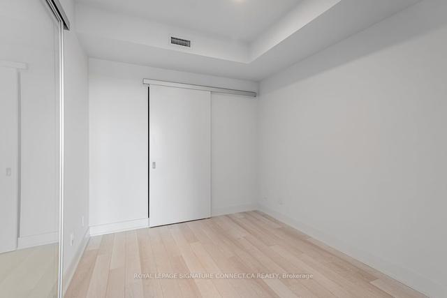 1607 - 8 Cumberland St, Condo with 1 bedrooms, 1 bathrooms and 0 parking in Toronto ON | Image 10