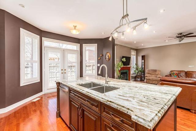 5401 Duchess Court, House detached with 4 bedrooms, 2 bathrooms and 2 parking in Burlington ON | Image 12