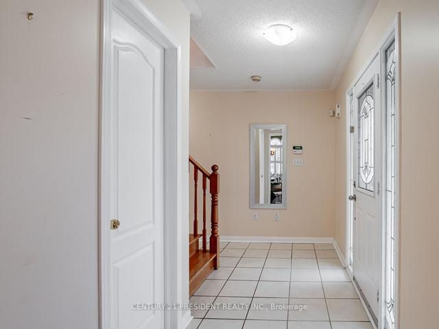 49 Wharnsby Dr, House detached with 4 bedrooms, 4 bathrooms and 6 parking in Toronto ON | Image 40