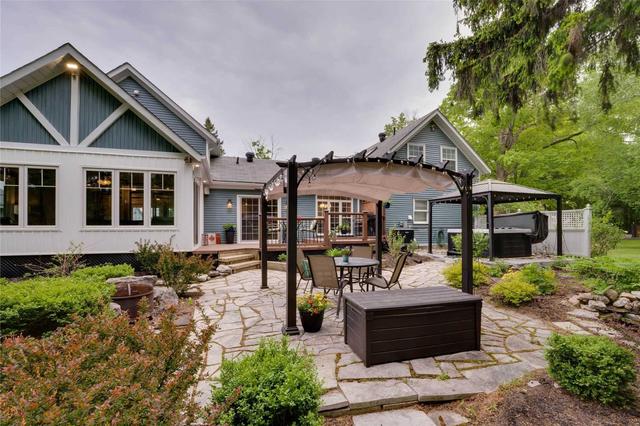 881 Line 2 Line S, House detached with 3 bedrooms, 3 bathrooms and 20 parking in Oro Medonte ON | Image 20
