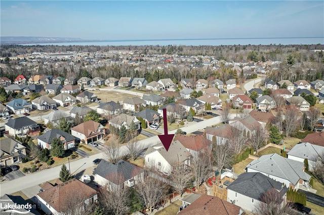 7 Sparrow Lane, House detached with 3 bedrooms, 3 bathrooms and 6 parking in Wasaga Beach ON | Image 38
