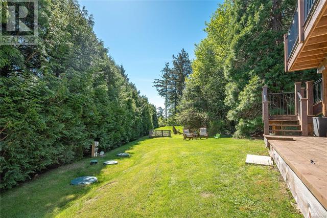 2114 Trident Pl, House detached with 4 bedrooms, 4 bathrooms and 6 parking in North Saanich BC | Image 41