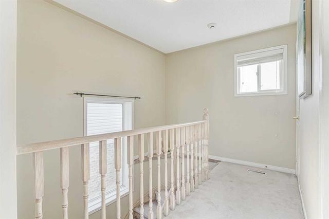 65 Lownie Crt, House detached with 3 bedrooms, 2 bathrooms and 5 parking in Clarington ON | Image 11