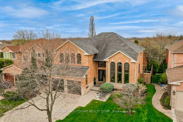 1340 Tinsmith Lane, House detached with 4 bedrooms, 4 bathrooms and 4 parking in Oakville ON | Image 1