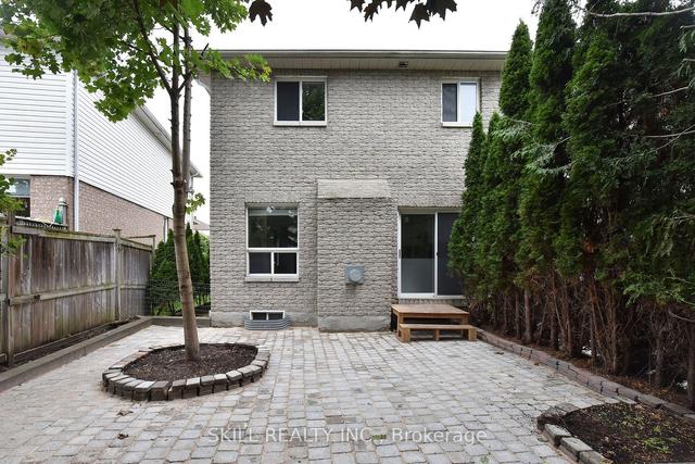 558 Heddle Cres N, House semidetached with 3 bedrooms, 3 bathrooms and 5 parking in Newmarket ON | Image 20