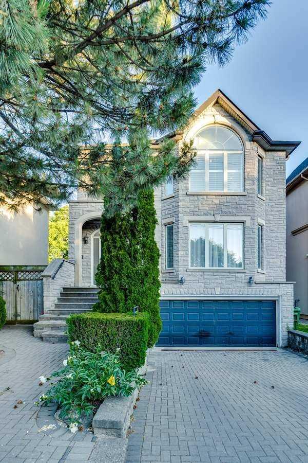 45 Shelborne Ave, House detached with 4 bedrooms, 4 bathrooms and 6 parking in Toronto ON | Image 12