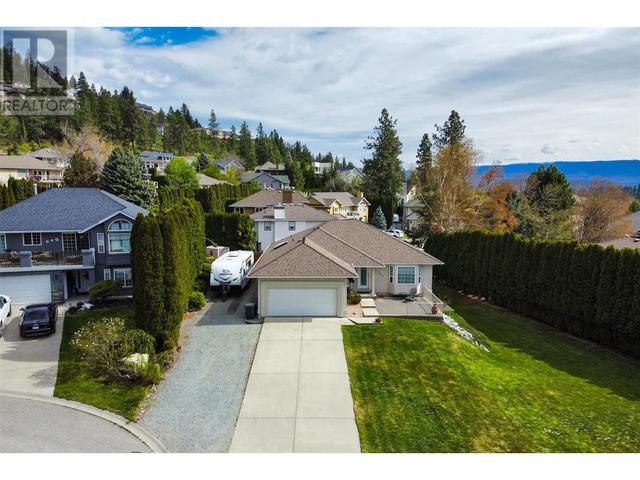 2141 Faulkner Court, House detached with 4 bedrooms, 2 bathrooms and 2 parking in West Kelowna BC | Image 1