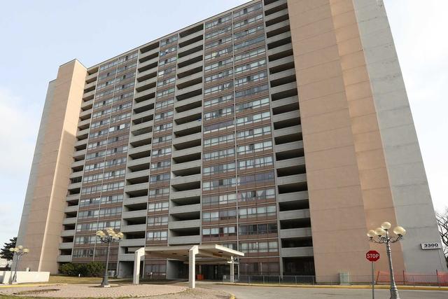 1003 - 3380 Eglinton Ave E, Condo with 3 bedrooms, 2 bathrooms and 1 parking in Toronto ON | Image 1