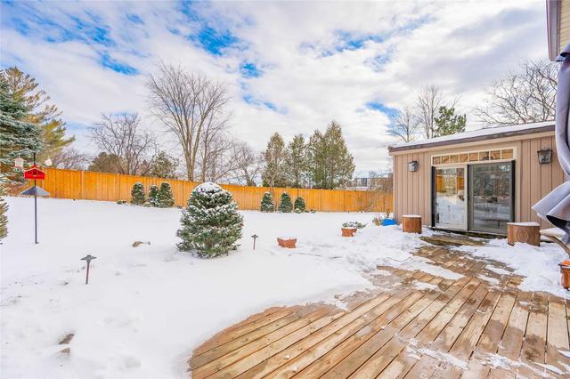 11 Sharon Pl, House detached with 4 bedrooms, 3 bathrooms and 6 parking in Guelph ON | Image 21