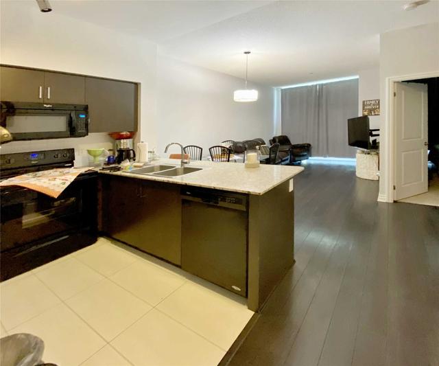 104 - 80 Esther Lorrie Dr, Condo with 1 bedrooms, 1 bathrooms and 2 parking in Toronto ON | Image 2