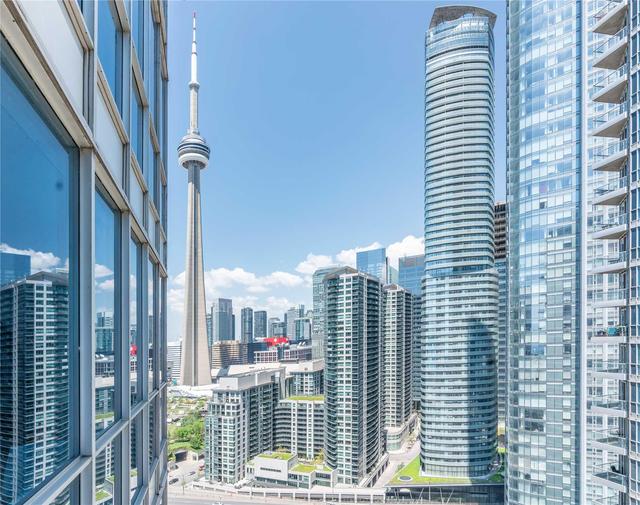 2602 - 208 Queens Quay Quay W, Condo with 2 bedrooms, 2 bathrooms and 1 parking in Toronto ON | Image 5