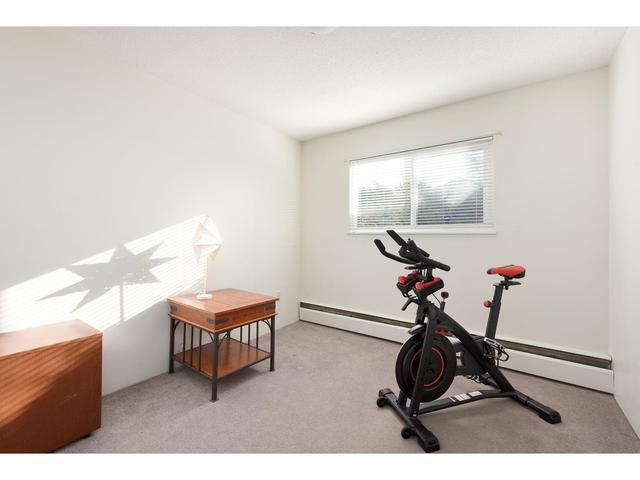 133 - 200 Westhill Place, Condo with 2 bedrooms, 1 bathrooms and 1 parking in Port Moody BC | Card Image