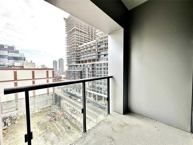 913 - 158 Front St E, Condo with 2 bedrooms, 1 bathrooms and 0 parking in Toronto ON | Image 7