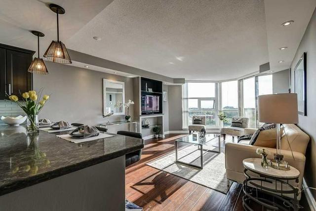 1114 - 10 Dean Park Rd, Condo with 1 bedrooms, 1 bathrooms and 2 parking in Toronto ON | Image 7