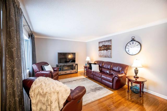 85 Parkway Cres, House detached with 3 bedrooms, 2 bathrooms and 5 parking in Clarington ON | Image 32