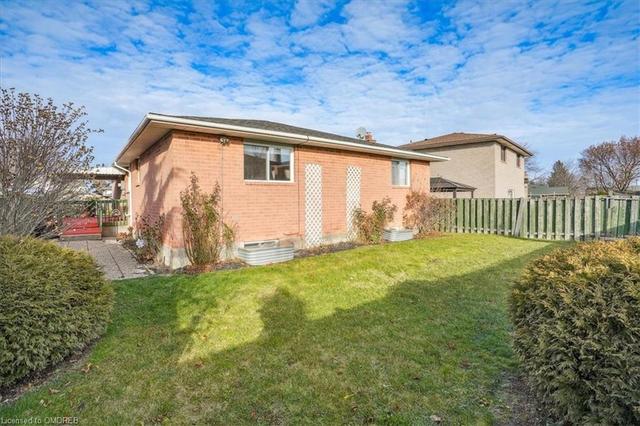 216 Ravenbury Drive, House detached with 4 bedrooms, 1 bathrooms and 5 parking in Hamilton ON | Image 38