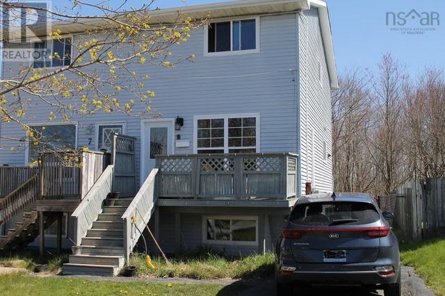 9 Trenholme Street, House semidetached with 3 bedrooms, 1 bathrooms and null parking in Halifax NS | Card Image