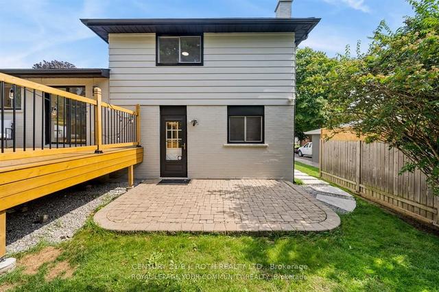 34 Roslyn Rd, House detached with 2 bedrooms, 1 bathrooms and 3 parking in Barrie ON | Image 12