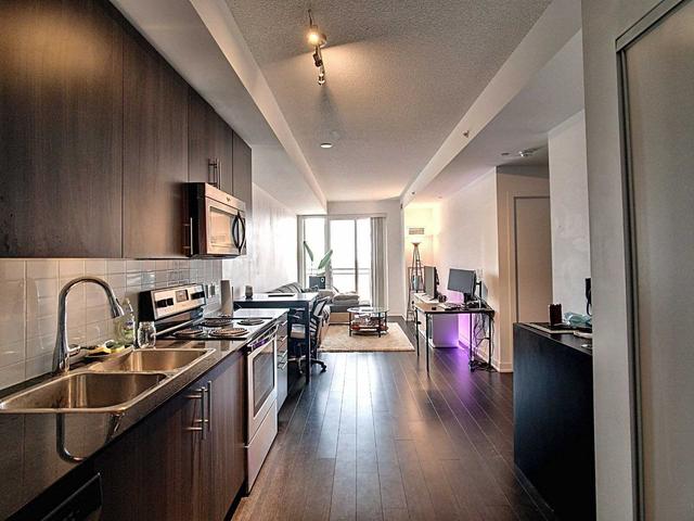 1107 - 85 Duke St, Condo with 1 bedrooms, 1 bathrooms and 2 parking in Kitchener ON | Image 11