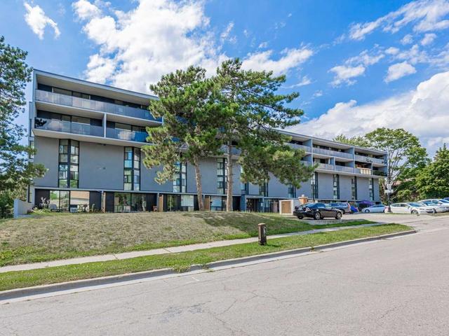 108 - 454 Centre St S, Condo with 3 bedrooms, 1 bathrooms and 1 parking in Oshawa ON | Image 1
