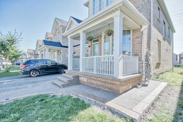62 Borrelli Dr, House attached with 4 bedrooms, 3 bathrooms and 3 parking in Brampton ON | Image 17