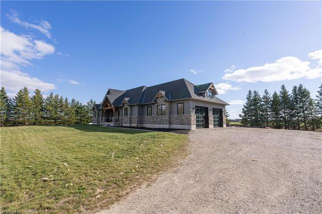 7751 Sideroad 7 E, House detached with 3 bedrooms, 3 bathrooms and 12 parking in Wellington North ON | Image 13