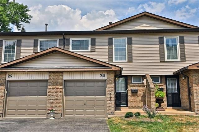 26 - 2411 Sovereign St, Townhouse with 3 bedrooms, 2 bathrooms and 1 parking in Oakville ON | Image 1