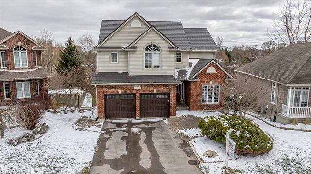 660 Clearwater Crescent, House detached with 4 bedrooms, 3 bathrooms and 6 parking in London ON | Image 7