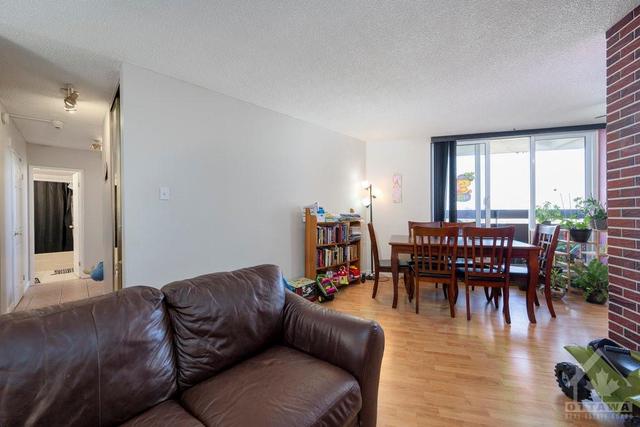 813 - 2000 Jasmine Crescent, Condo with 2 bedrooms, 1 bathrooms and 1 parking in Ottawa ON | Image 9