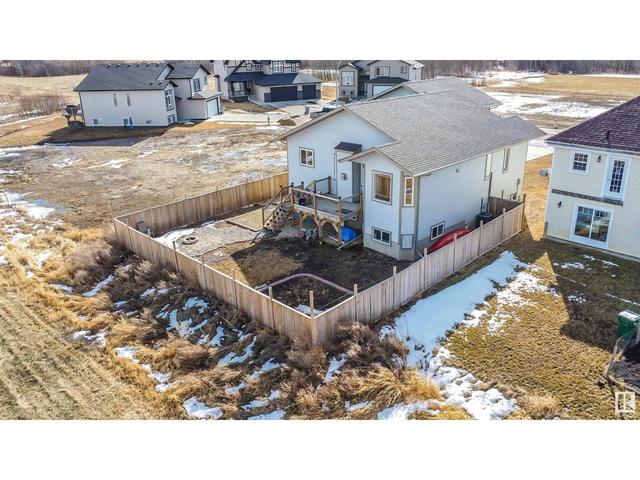 4210 55 Av, House detached with 5 bedrooms, 3 bathrooms and 4 parking in Lamont AB | Image 39