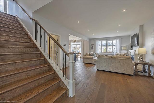 1484 Berkshire Drive, House detached with 4 bedrooms, 3 bathrooms and 4 parking in Kingston ON | Image 6
