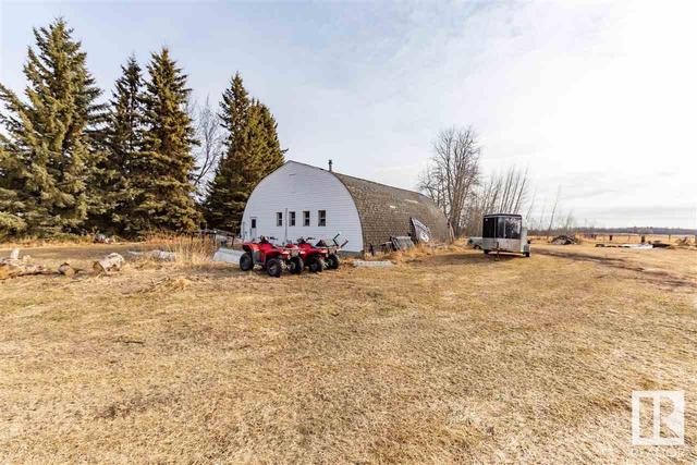 57020 Rr 221, House detached with 3 bedrooms, 2 bathrooms and null parking in Sturgeon County AB | Image 33