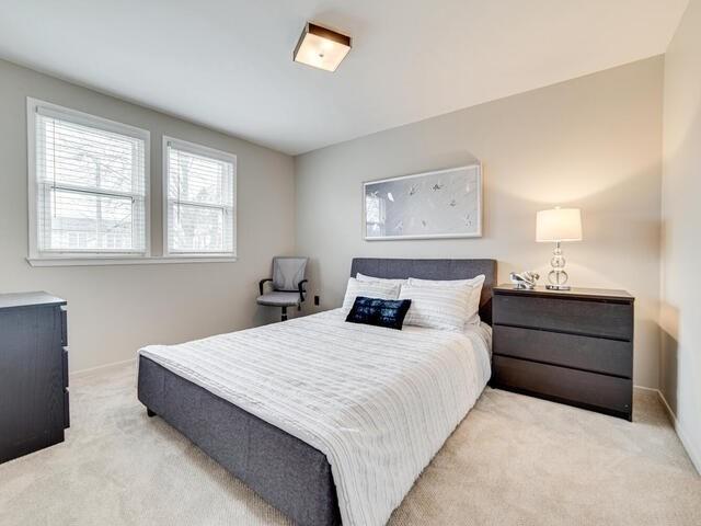 25 Acheson Blvd, House detached with 4 bedrooms, 4 bathrooms and 4 parking in Toronto ON | Image 10