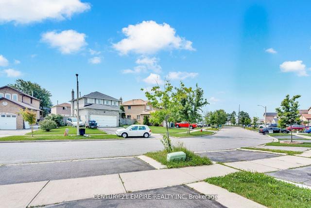 87 Sandmere Ave, House detached with 3 bedrooms, 4 bathrooms and 4 parking in Brampton ON | Image 37