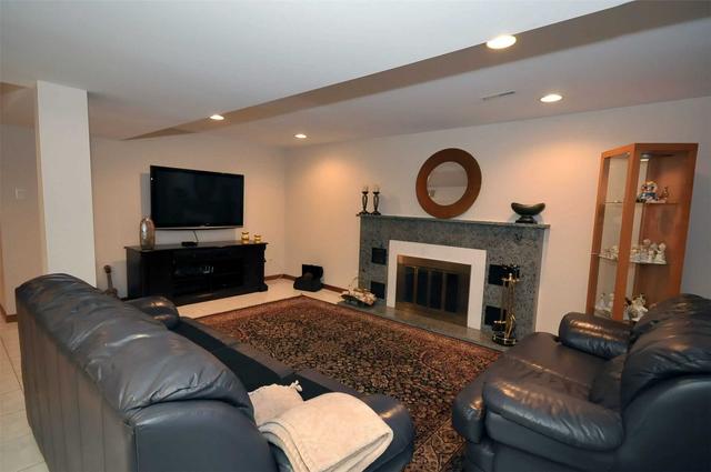 231 Killian Rd, House detached with 4 bedrooms, 4 bathrooms and 4 parking in Vaughan ON | Image 6