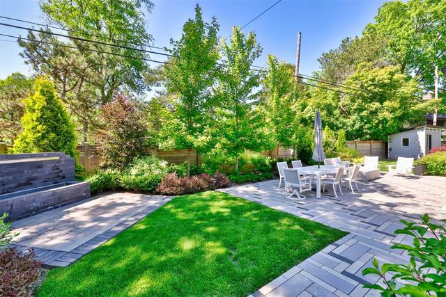 39 Leacroft Cres, House detached with 5 bedrooms, 9 bathrooms and 7 parking in Toronto ON | Image 26