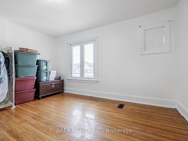 231 Beatrice St, House attached with 4 bedrooms, 2 bathrooms and 1 parking in Toronto ON | Image 2