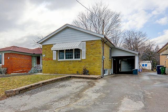 102 Wye Valley Rd, House detached with 3 bedrooms, 4 bathrooms and 5 parking in Toronto ON | Image 23