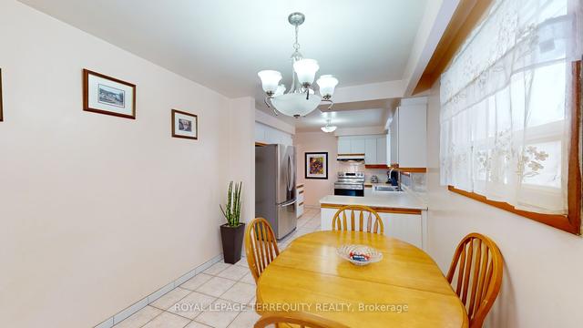 23 Pondsview Dr, House detached with 3 bedrooms, 2 bathrooms and 4 parking in Toronto ON | Image 10